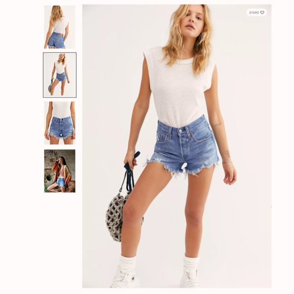 Levi’s 501 90's High-Rise Distressed Frayed Raw Hem Denim Mom Shorts Size 14/32 - Picture 2 of 3